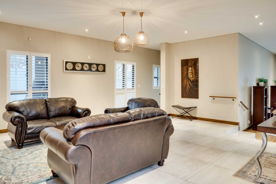 To Let 6 Bedroom Property for Rent in Bryanston Gauteng