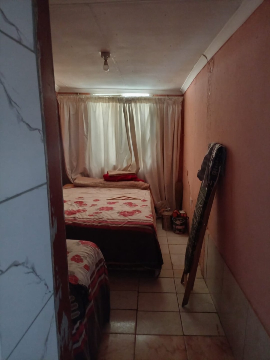 2 Bedroom Property for Sale in Etwatwa Gauteng