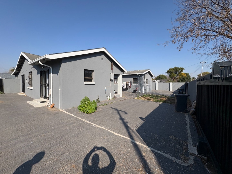 7 Bedroom Property for Sale in Wonderboom South Gauteng