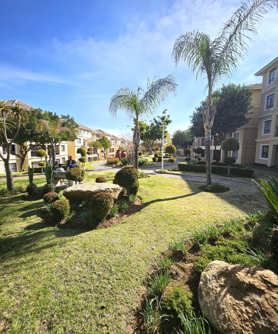 3 Bedroom Property for Sale in Erand Gardens Gauteng