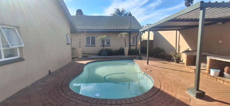 4 Bedroom Property for Sale in Wonderboom Gauteng