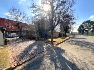 3 Bedroom Property for Sale in Parkdene Gauteng