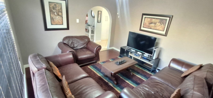3 Bedroom Property for Sale in Dorandia Gauteng