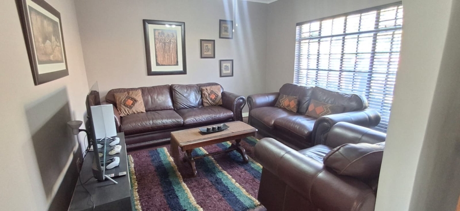 3 Bedroom Property for Sale in Dorandia Gauteng