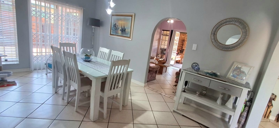 3 Bedroom Property for Sale in Dorandia Gauteng