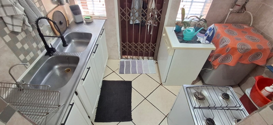 3 Bedroom Property for Sale in Dorandia Gauteng