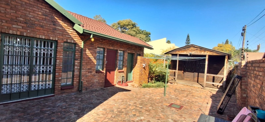 3 Bedroom Property for Sale in Dorandia Gauteng