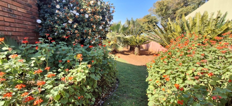 3 Bedroom Property for Sale in Dorandia Gauteng