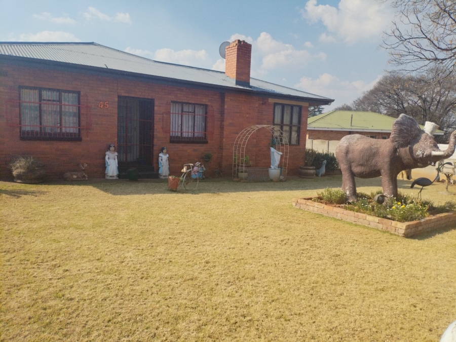 3 Bedroom Property for Sale in Casseldale Gauteng