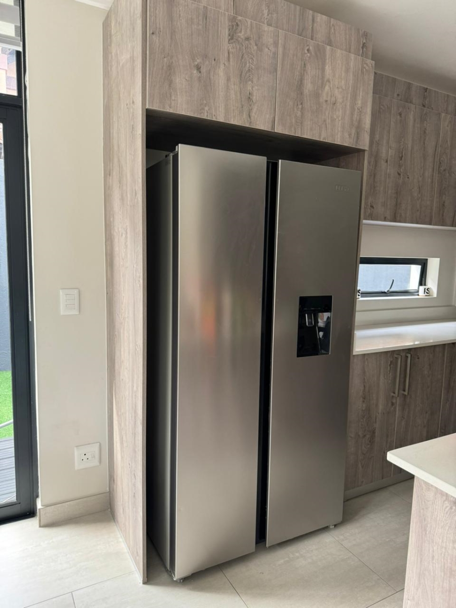  Bedroom Property for Sale in Morningside Gauteng