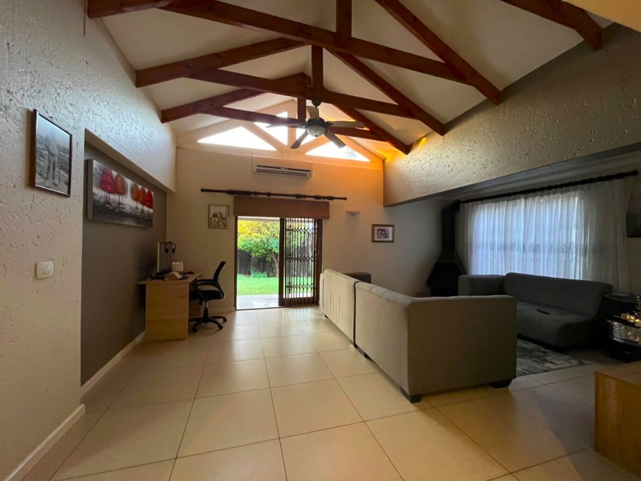  Bedroom Property for Sale in North Riding Gauteng