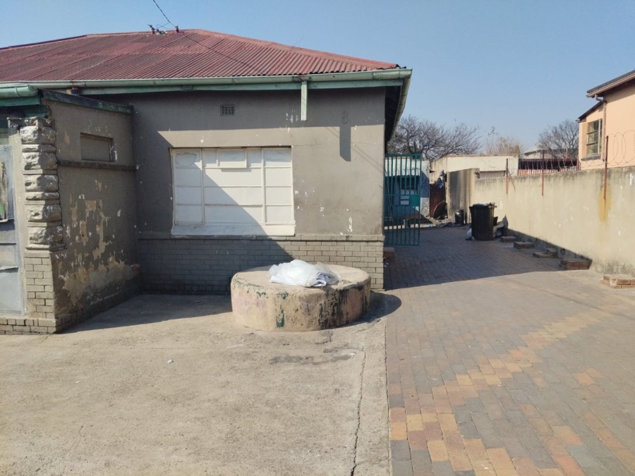 9 Bedroom Property for Sale in Delville Gauteng