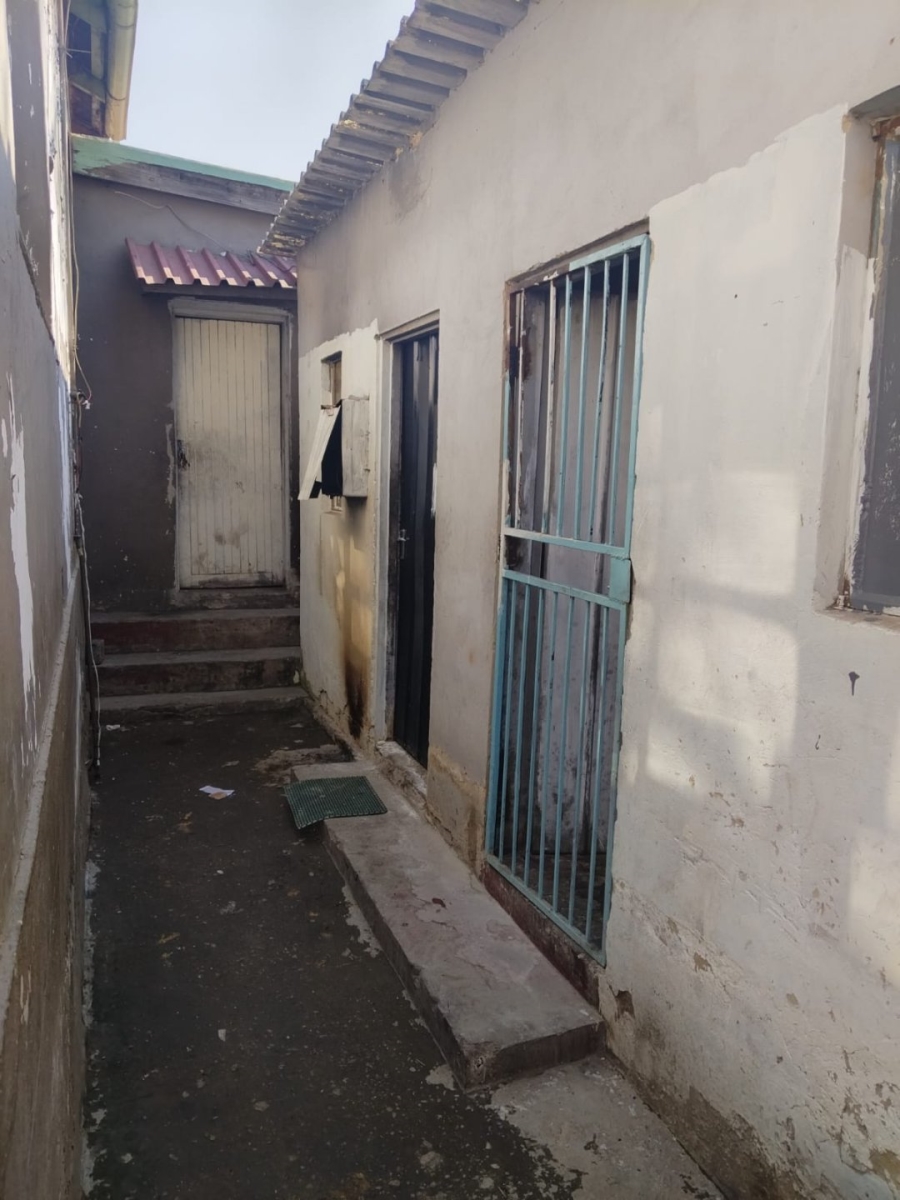 9 Bedroom Property for Sale in Delville Gauteng