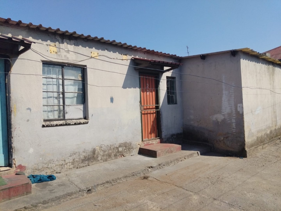 9 Bedroom Property for Sale in Delville Gauteng