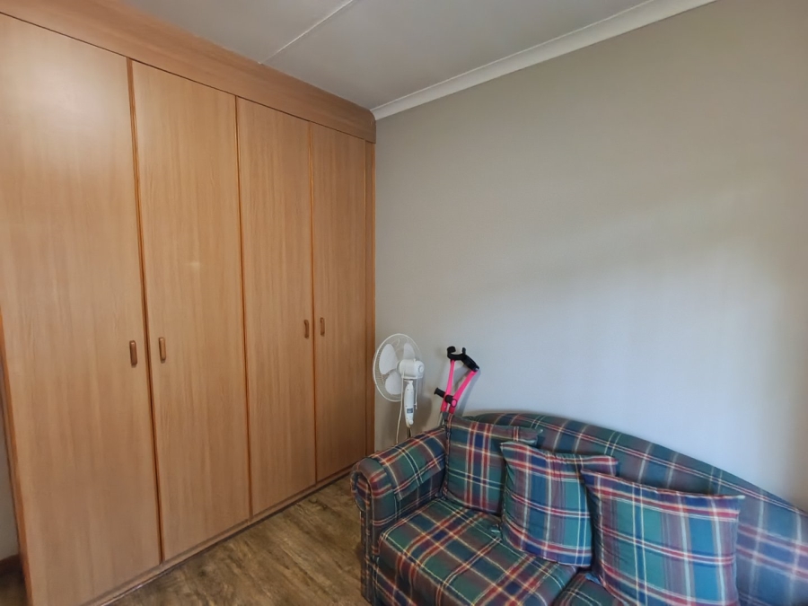 Bedroom Property for Sale in Meyerspark Gauteng