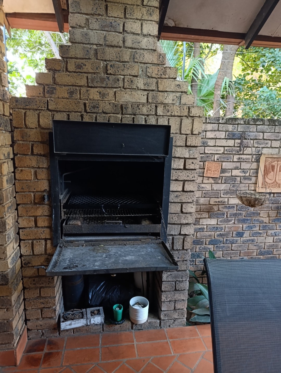  Bedroom Property for Sale in Meyerspark Gauteng