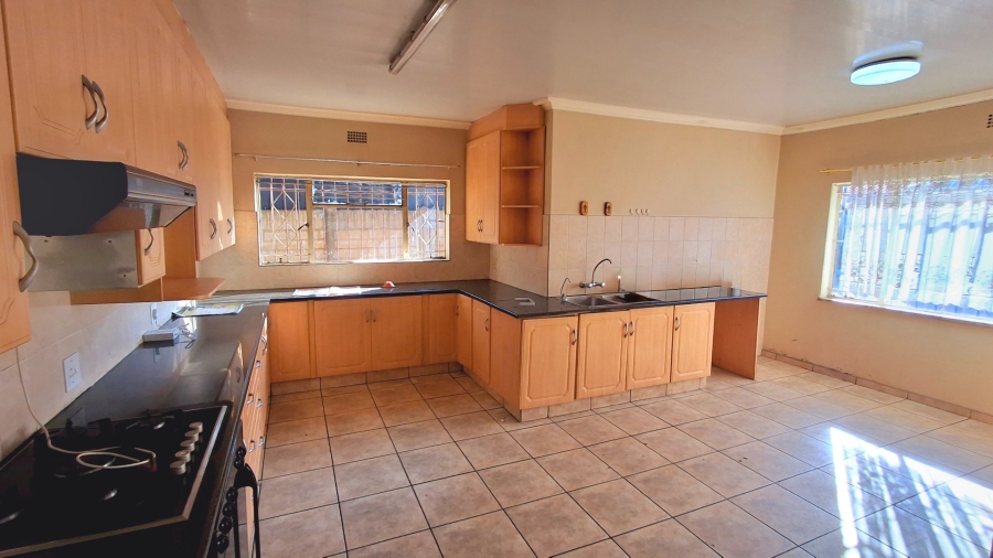 3 Bedroom Property for Sale in Vanderbijlpark SE 6 Gauteng