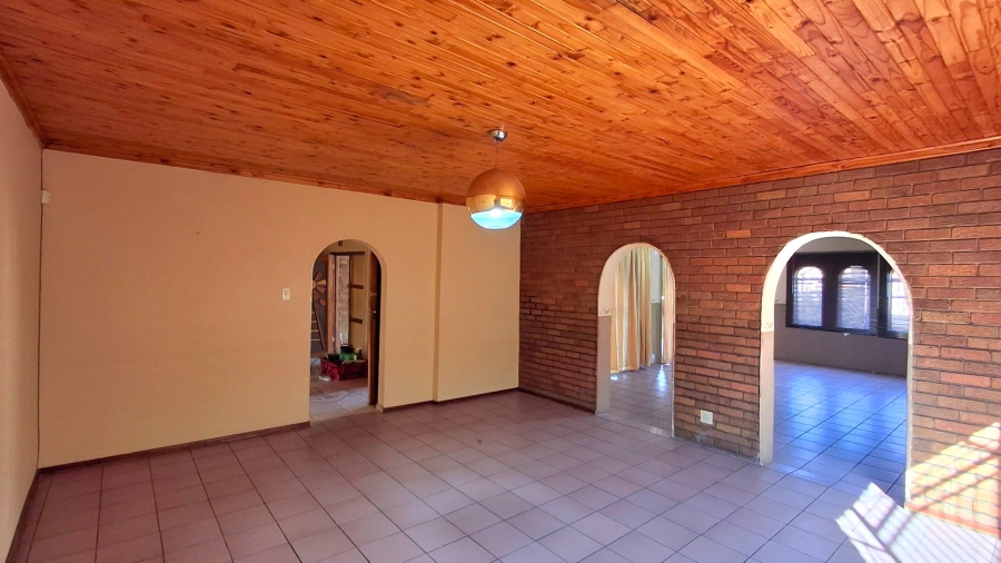 3 Bedroom Property for Sale in Vanderbijlpark SE 6 Gauteng