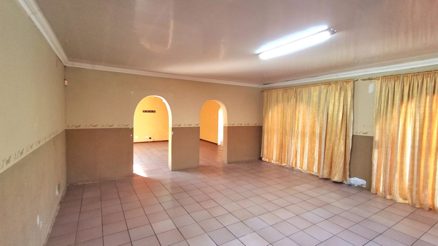 3 Bedroom Property for Sale in Vanderbijlpark SE 6 Gauteng