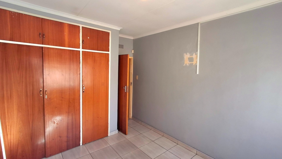 3 Bedroom Property for Sale in Vanderbijlpark SE 6 Gauteng