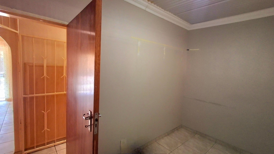 3 Bedroom Property for Sale in Vanderbijlpark SE 6 Gauteng