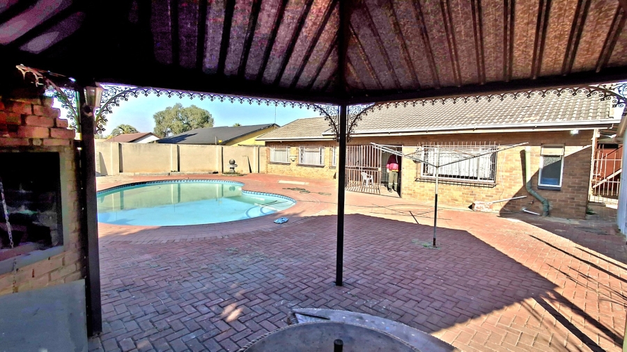 3 Bedroom Property for Sale in Vanderbijlpark SE 6 Gauteng