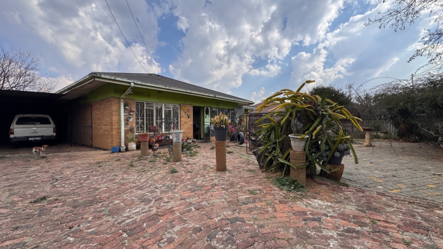 3 Bedroom Property for Sale in Three Rivers Gauteng