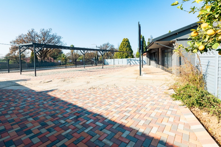  Bedroom Property for Sale in Rynfield Gauteng