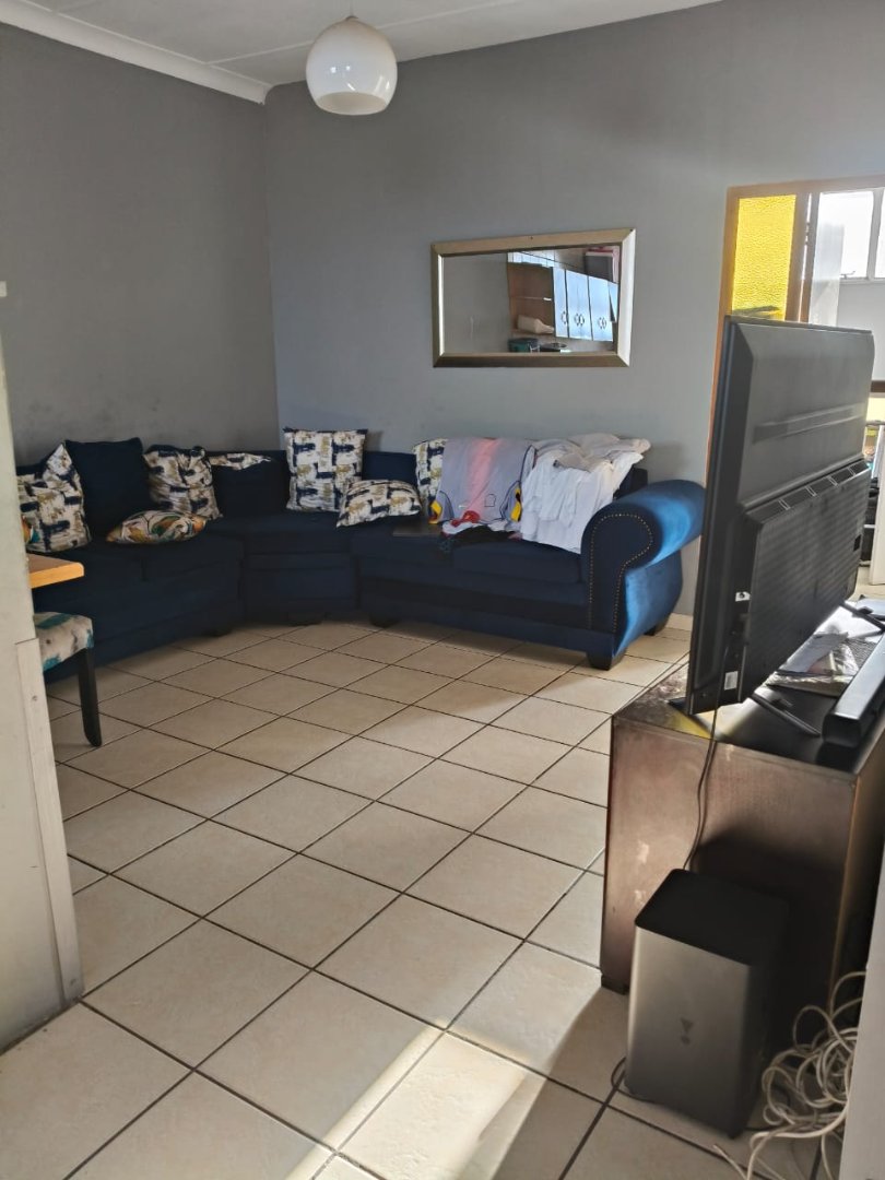 To Let 2 Bedroom Property for Rent in Gezina Gauteng