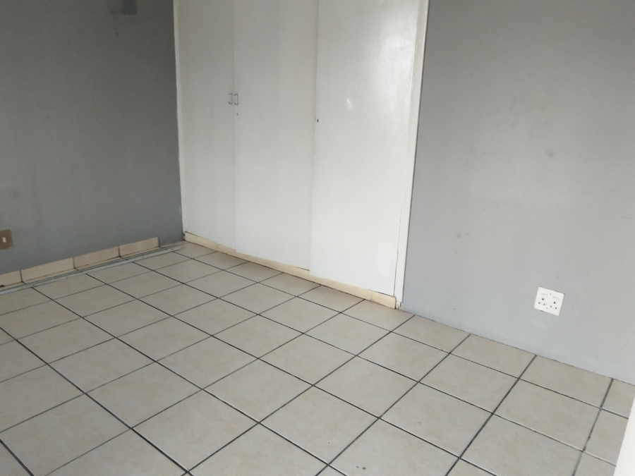To Let 2 Bedroom Property for Rent in Gezina Gauteng