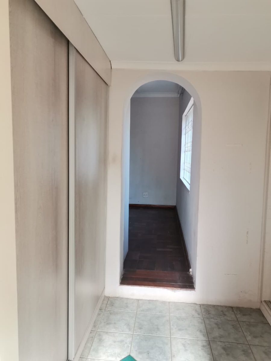 3 Bedroom Property for Sale in Linmeyer Gauteng