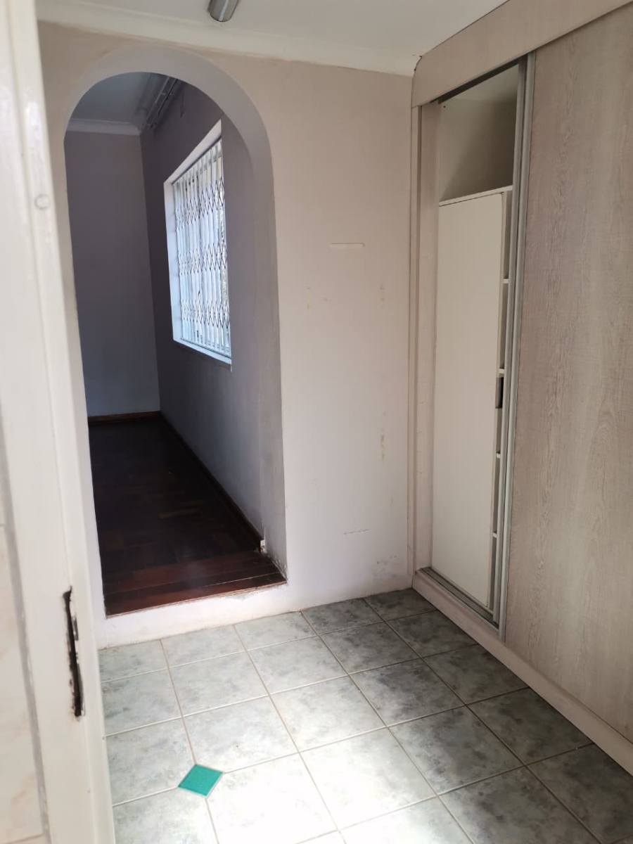 3 Bedroom Property for Sale in Linmeyer Gauteng