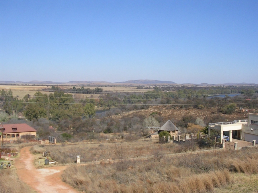  Bedroom Property for Sale in Vaaloewer Gauteng
