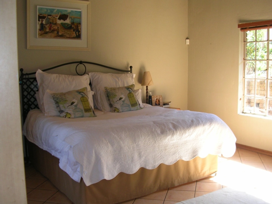  Bedroom Property for Sale in Vaaloewer Gauteng