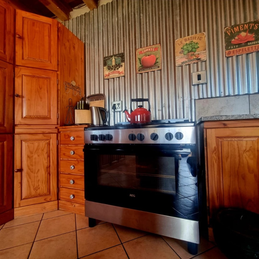  Bedroom Property for Sale in Vaaloewer Gauteng