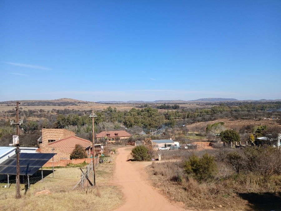  Bedroom Property for Sale in Vaaloewer Gauteng