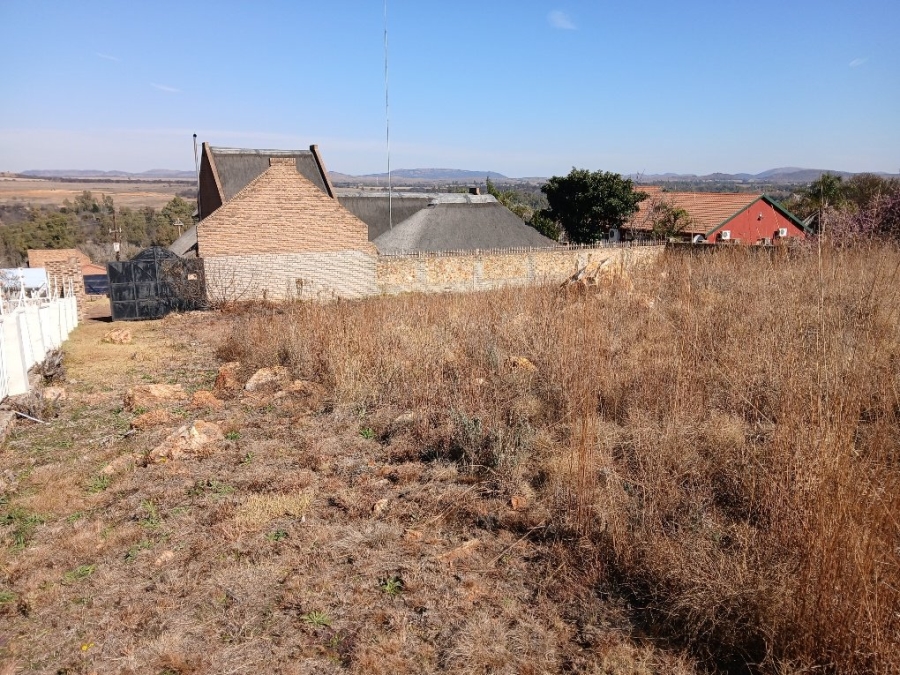  Bedroom Property for Sale in Vaaloewer Gauteng