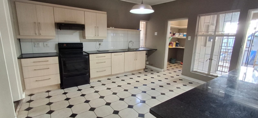6 Bedroom Property for Sale in Wonderboom Gauteng