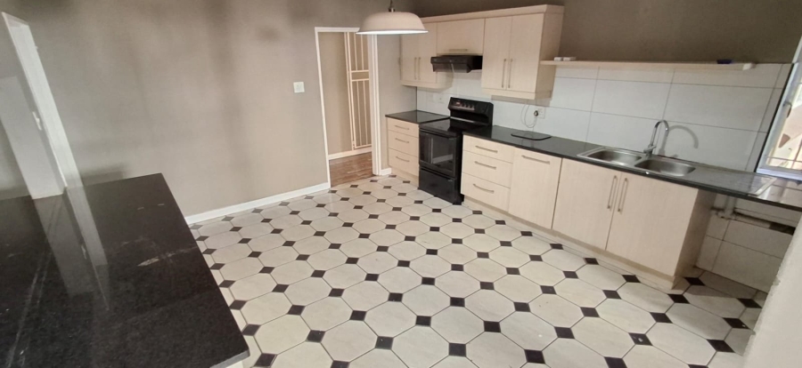 6 Bedroom Property for Sale in Wonderboom Gauteng