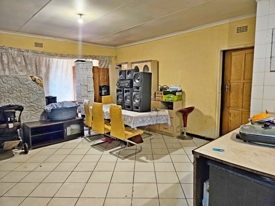 3 Bedroom Property for Sale in Birchleigh North Gauteng