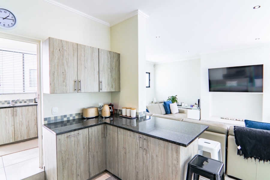 To Let 3 Bedroom Property for Rent in Rivonia Gauteng