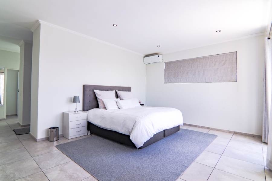 To Let 3 Bedroom Property for Rent in Rivonia Gauteng