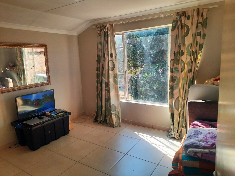 2 Bedroom Property for Sale in Wilgeheuwel Gauteng