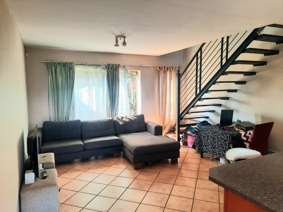 2 Bedroom Property for Sale in Wilgeheuwel Gauteng