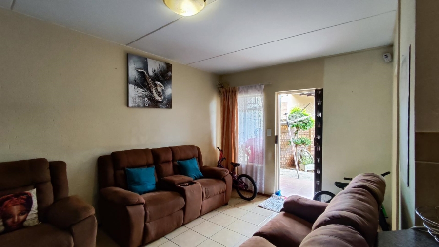 2 Bedroom Property for Sale in Comet Gauteng