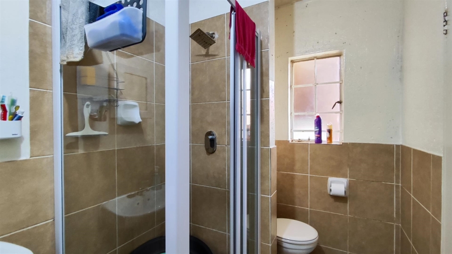 2 Bedroom Property for Sale in Comet Gauteng