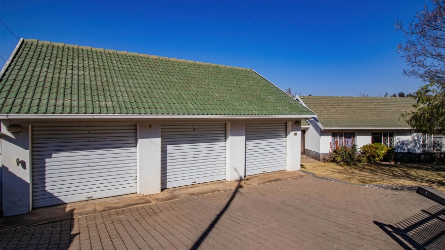 3 Bedroom Property for Sale in Mondeor Gauteng