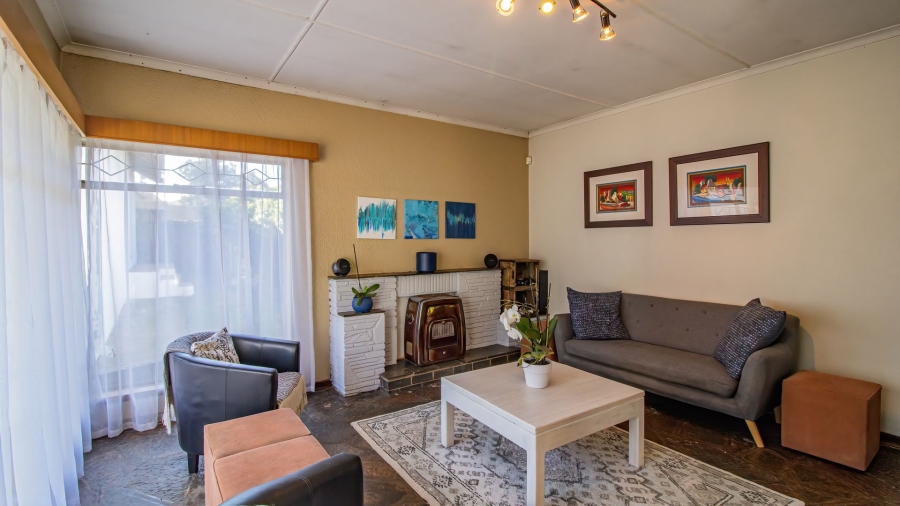 3 Bedroom Property for Sale in Mondeor Gauteng