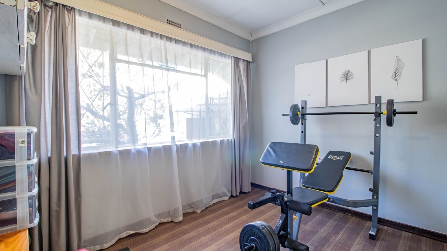 3 Bedroom Property for Sale in Mondeor Gauteng