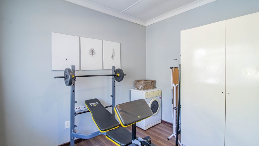 3 Bedroom Property for Sale in Mondeor Gauteng